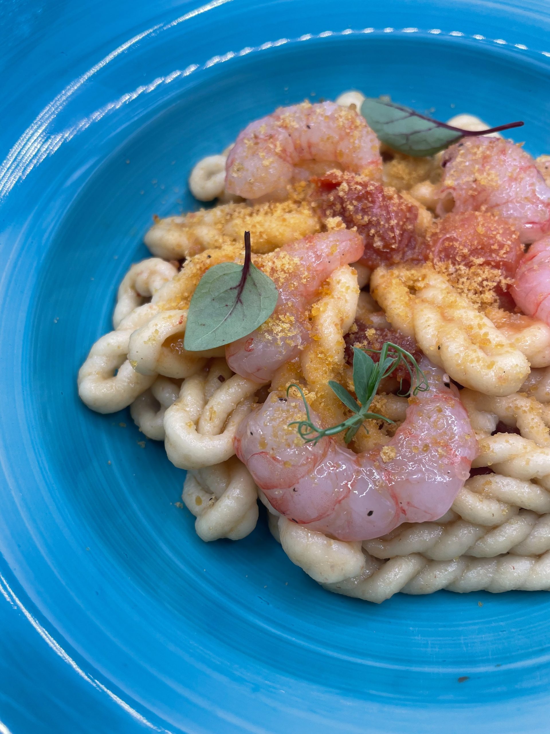 Lorighittas Con Crudo Di Gamberi Pomodorini Rossi E Bottarga Di